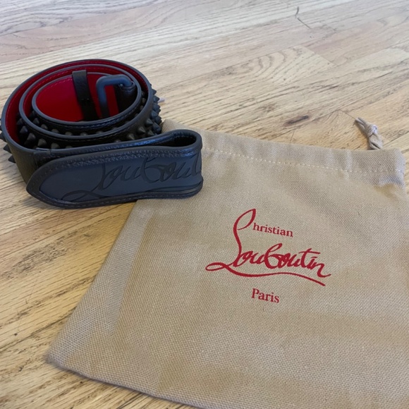 Christian Louboutin - Picture 7 of 13